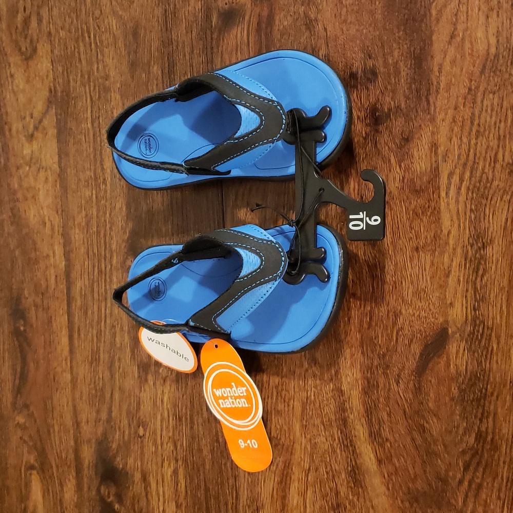 Sandals 9/10c - Picture 3 of 5